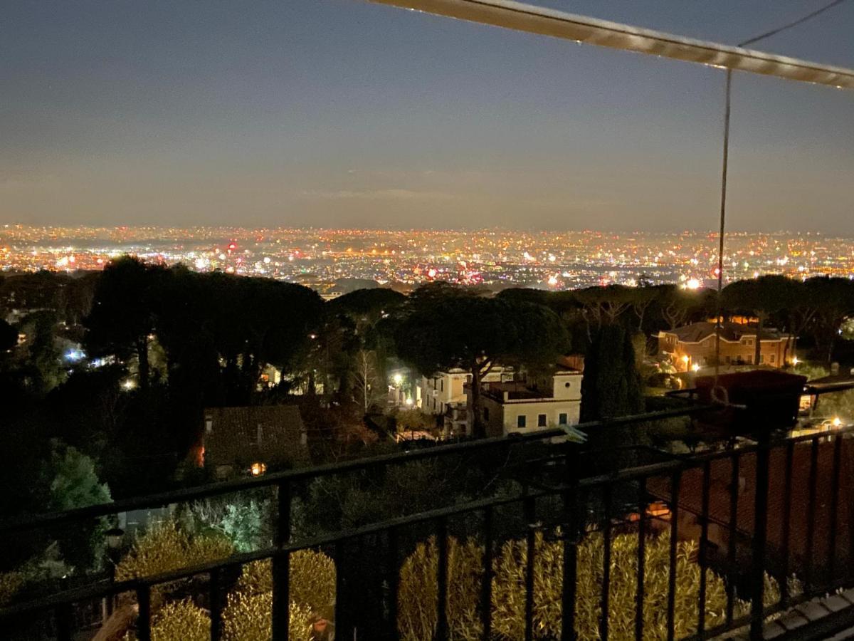 “Casa Amelie” Hotell Grottaferrata Exteriör bild